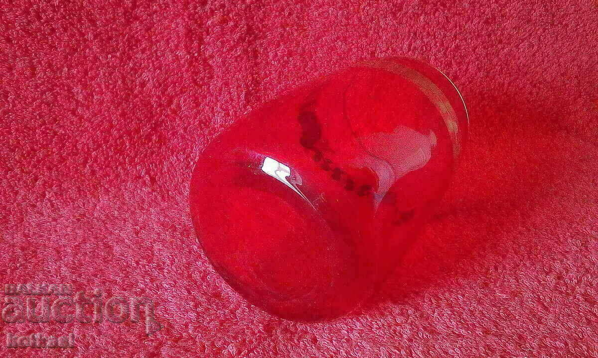 Auction  Old crystal red cup gilt