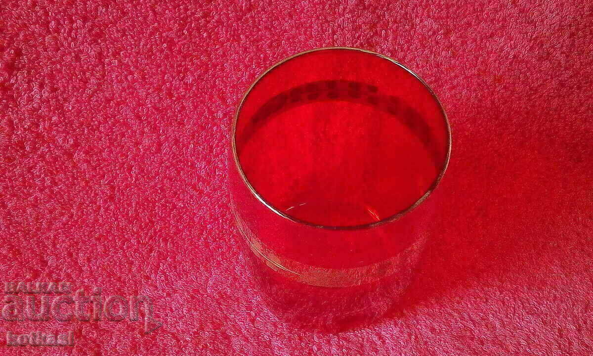 Delivery of Old crystal red cup gilt