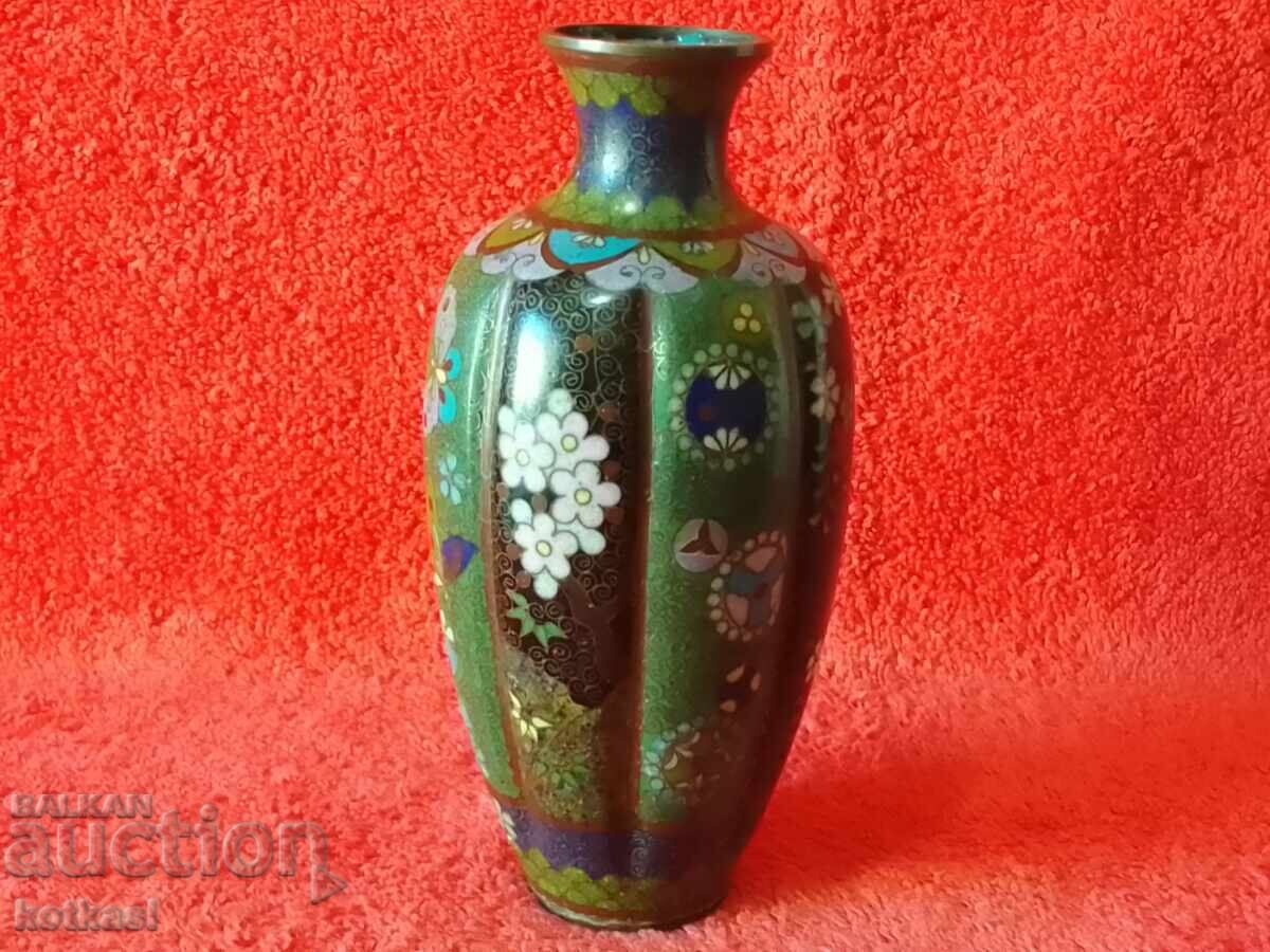 Old vase 15 cm cellular enamel cloisonne cloisonne Asia Old vase 15 cm cellular enamel cloisonne cloisonne Asia