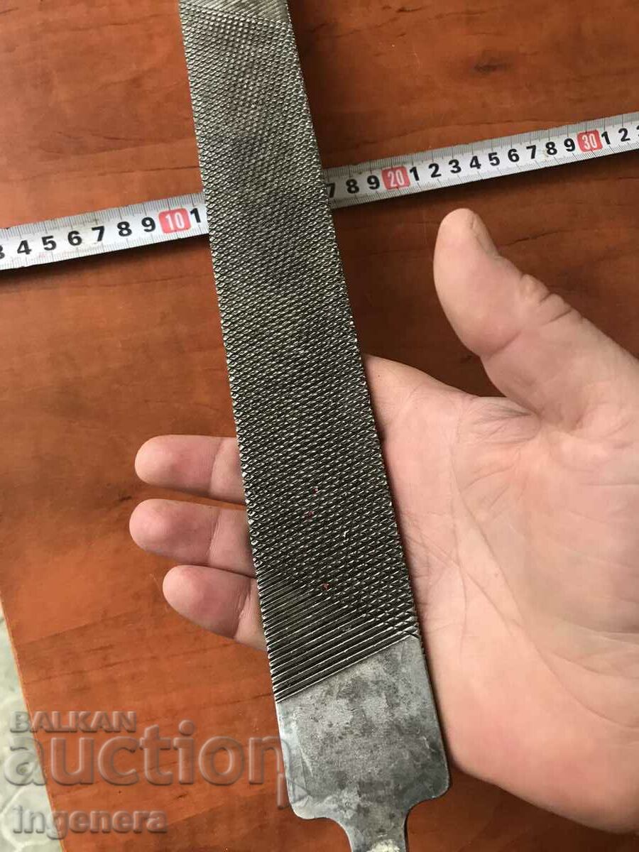 HOOF FILE "Heller Red Tang" BRAND MARKED TOOL - 6 HOOF FILE "Heller Red Tang" BRAND MARKED TOOL - 6