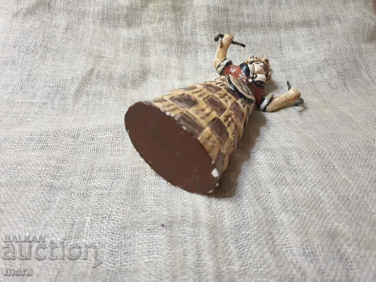 Porcelain figure of a deity - 5 Porcelain figure of a deity - 5