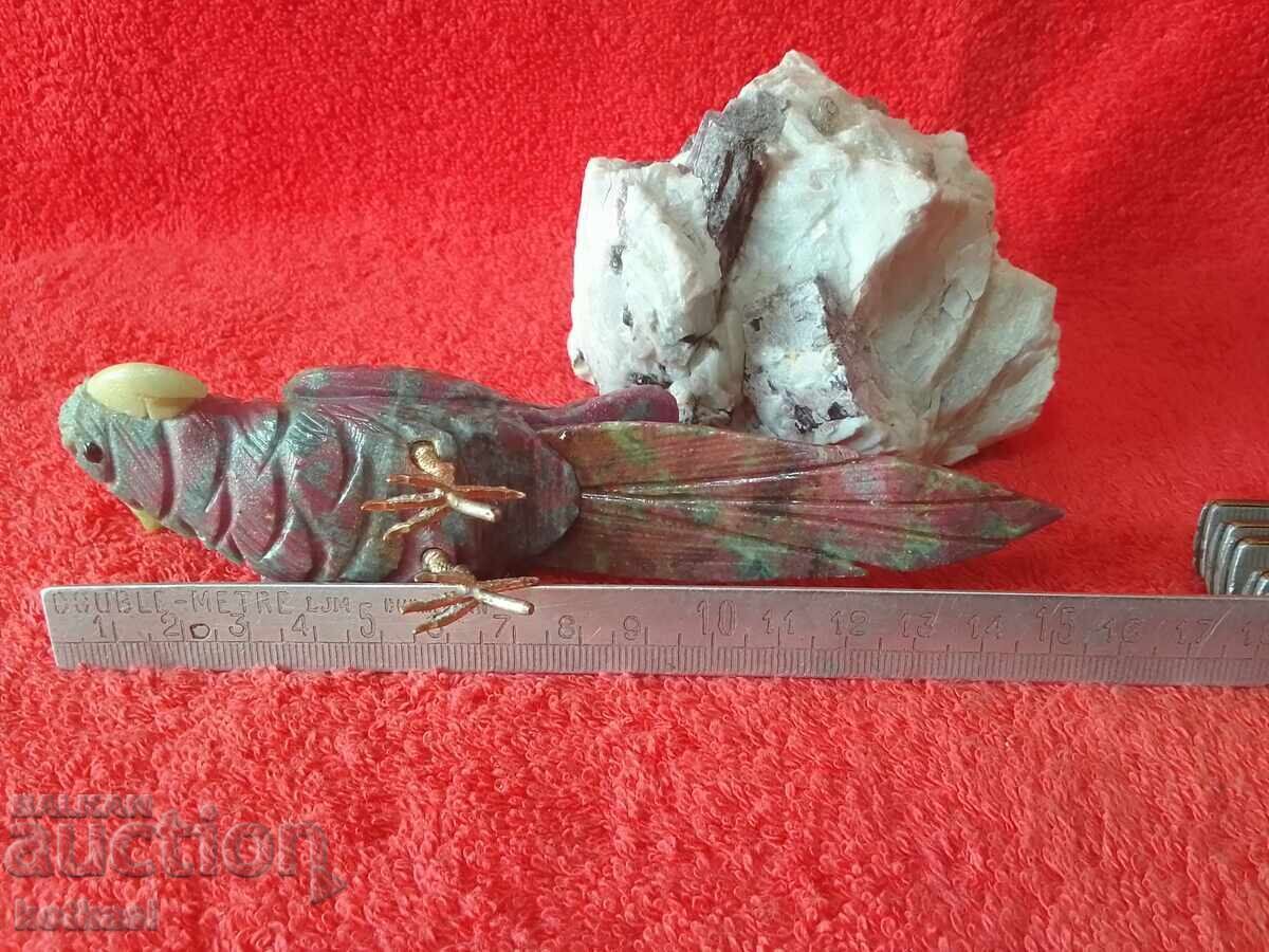A beautiful figure of semi-precious stones and minerals Parrot - 6 A beautiful figure of semi-precious stones and minerals Parrot - 6