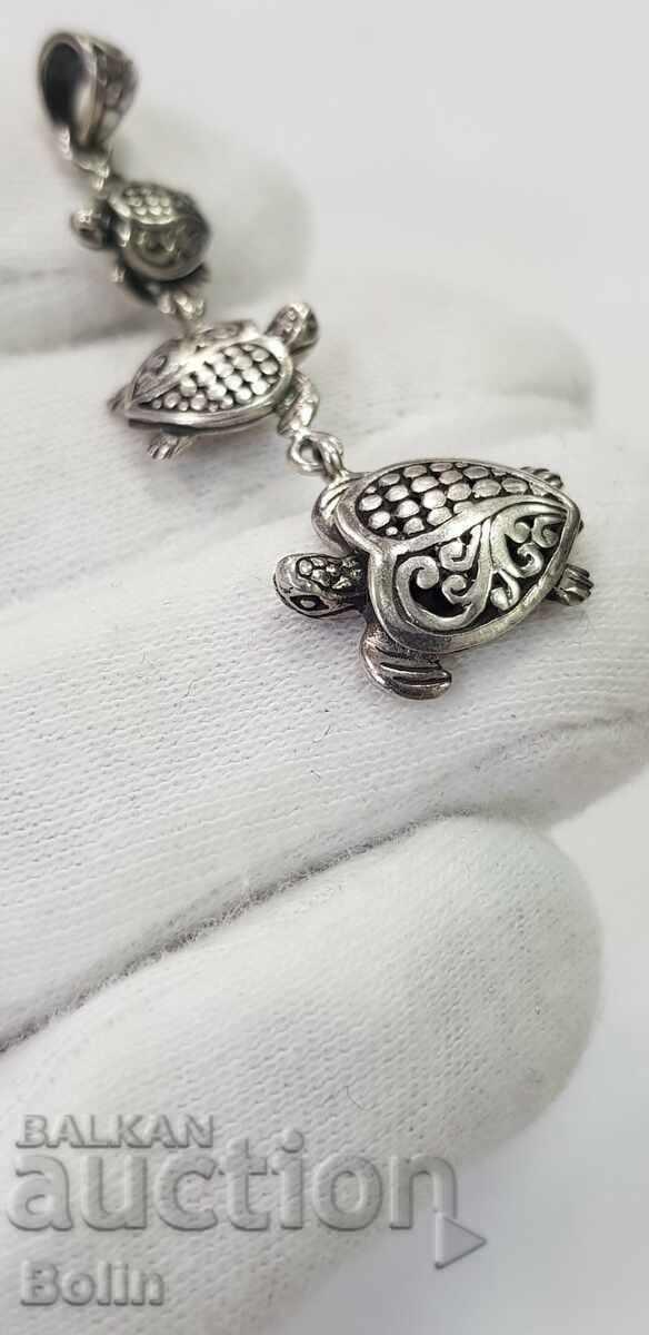Auction  Silver medallion, pendant turtles, turtle 925 pr.