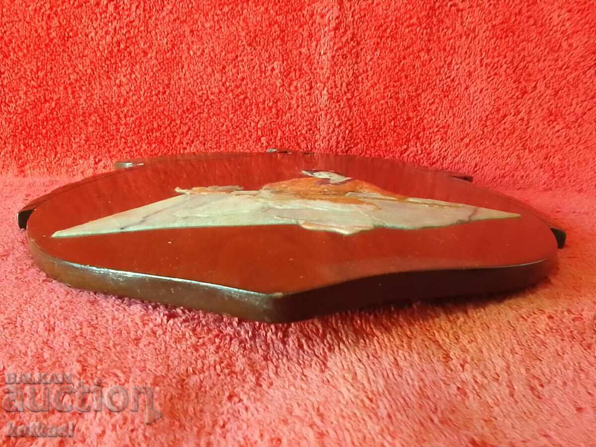 Delivery of Wooden panel with musician semi-precious stone jade