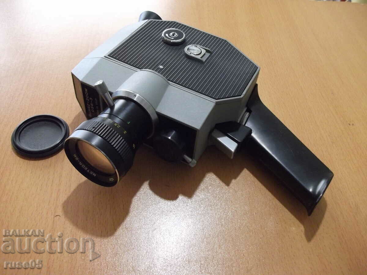 Delivery of Cinema camera "QUARZ - ZOOM - DS8 - 3" Soviet working - 1 Delivery of Cinema camera "QUARZ - ZOOM - DS8 - 3" Soviet working - 1