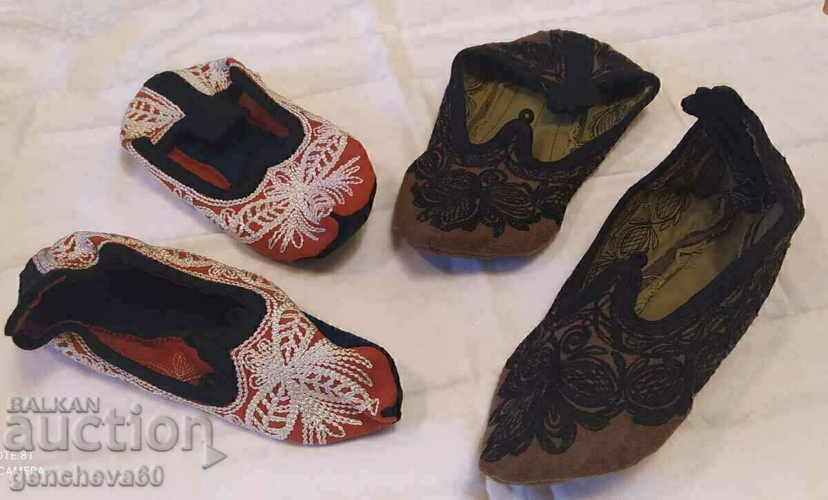 Livrarea Ciorapi de lână Rodopi cu găitane/două perechi