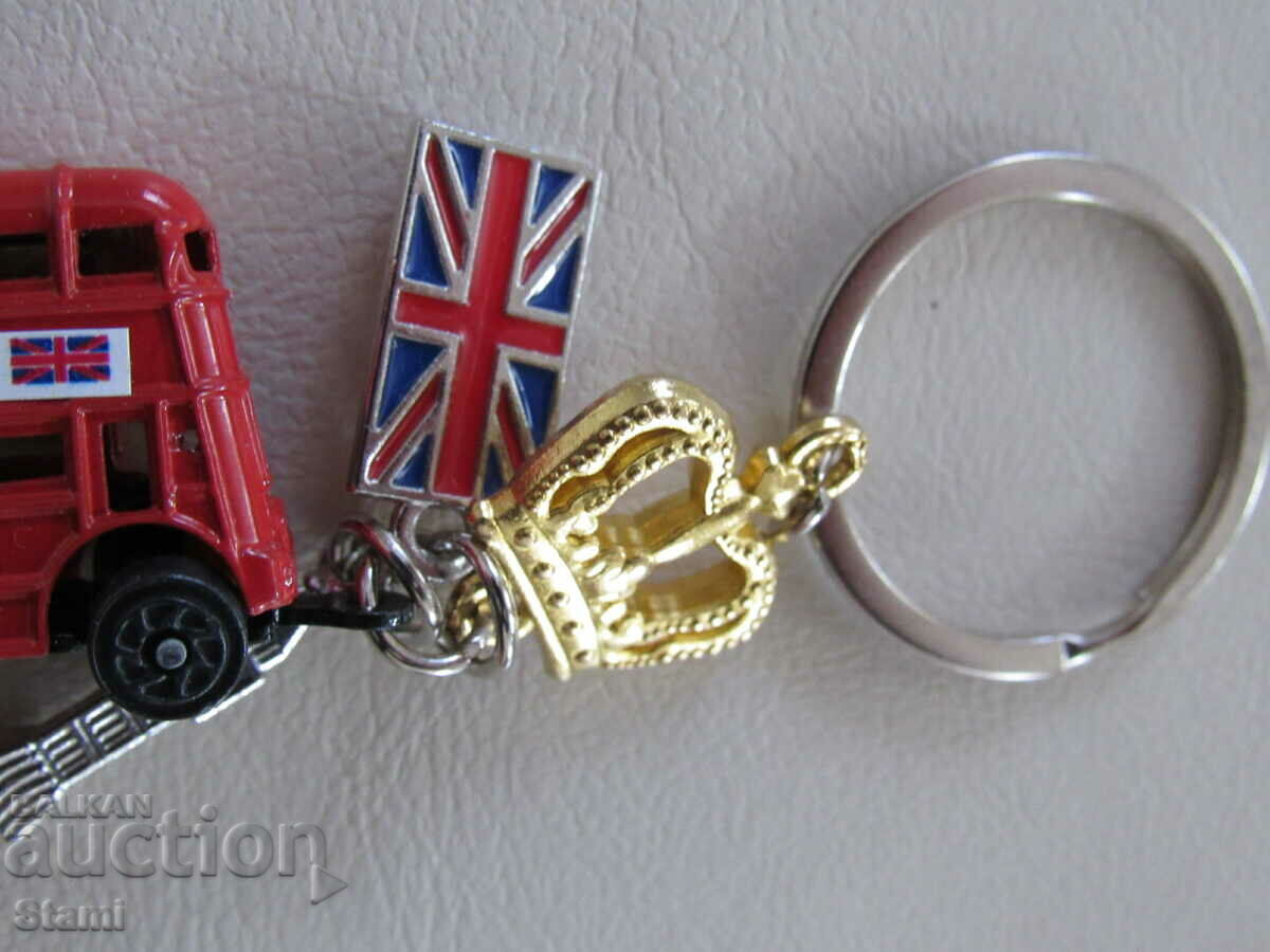 Auction 3D keychain from London, UK Auction 3D keychain from London, UK
