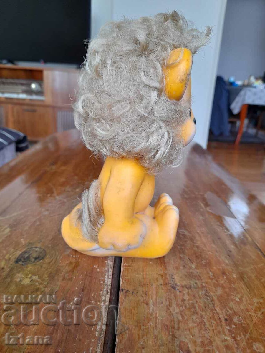 Стара играчка Лъв с цена 20.00 лв. | € 10.23 Стара играчка Лъв с цена 20.00 лв. | € 10.23