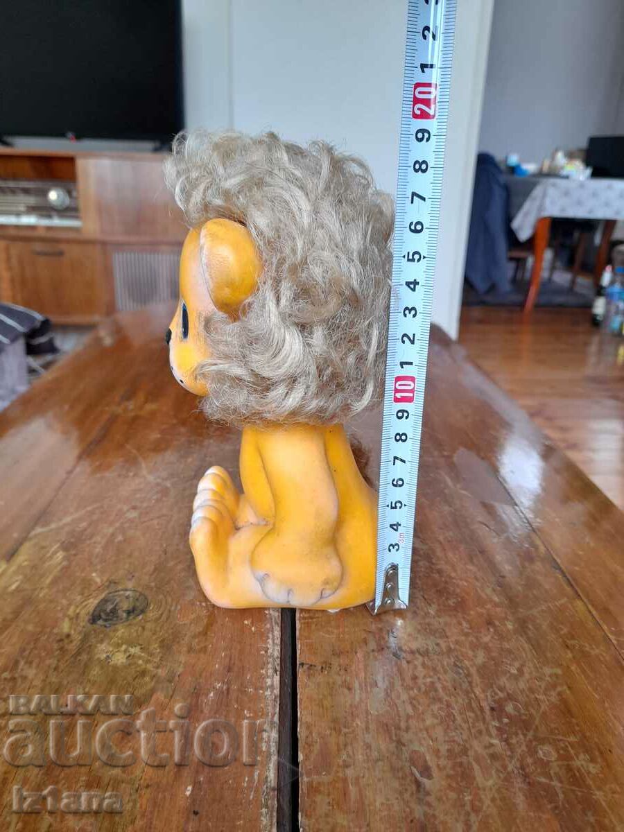 Доставка на Стара играчка Лъв Доставка на Стара играчка Лъв