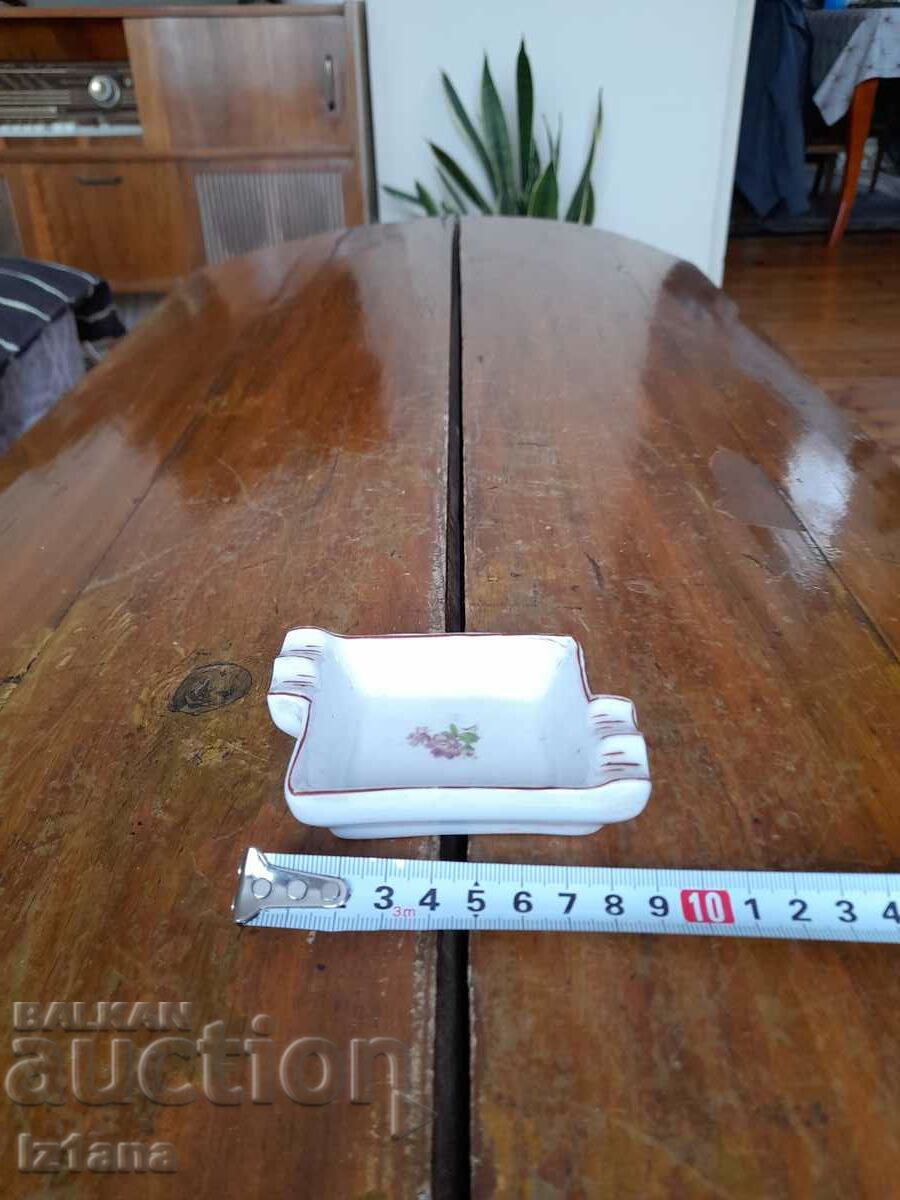 Auction Old porcelain ashtray Auction Old porcelain ashtray