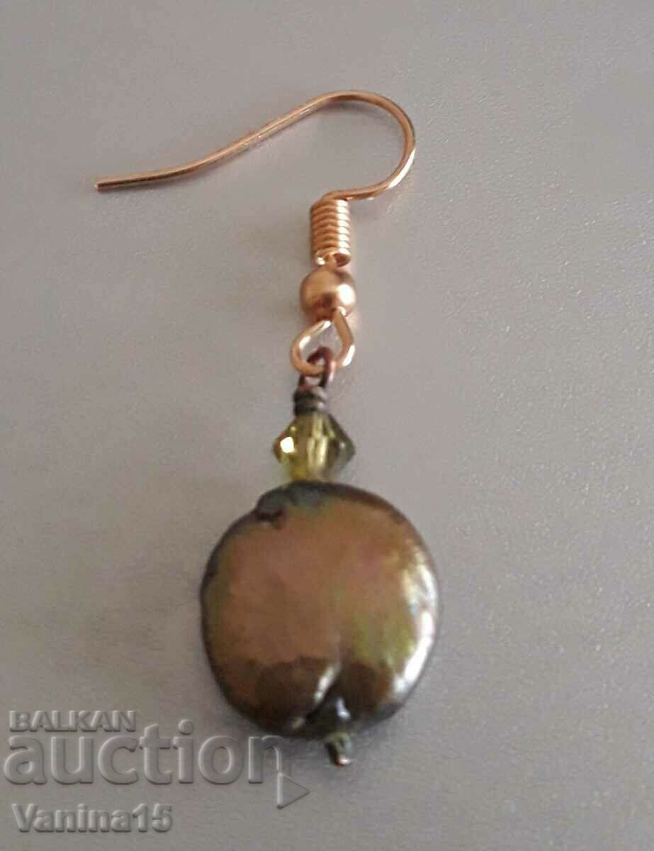 Delivery of Imported Natural Pearl Coin Earrings