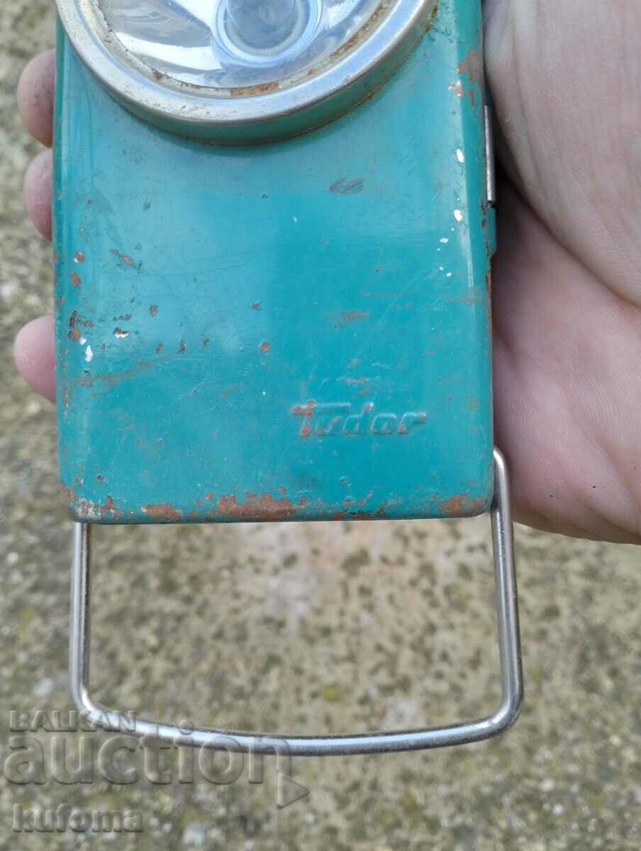 French flashlight with price 9.99 BGN | € 5.11 French flashlight with price 9.99 BGN | € 5.11