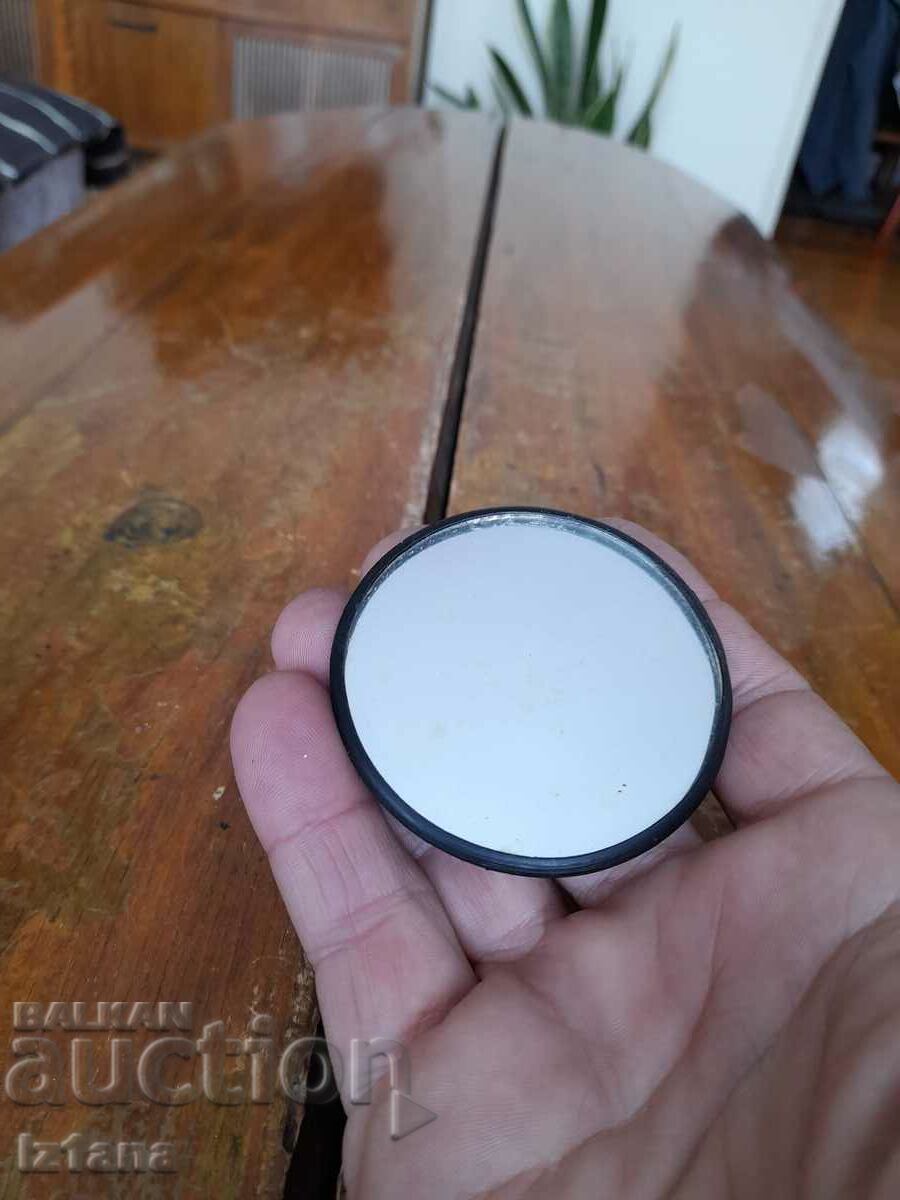 Old pocket mirror Mizia Factory Pleven with price 15.00 BGN | € 7.67 Old pocket mirror Mizia Factory Pleven with price 15.00 BGN | € 7.67