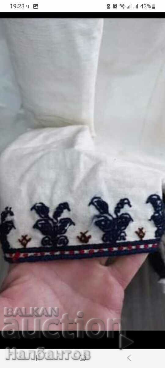 Auction OLD CROATIAN WOMEN'S SHIRT COSTUME Auction OLD CROATIAN WOMEN'S SHIRT COSTUME