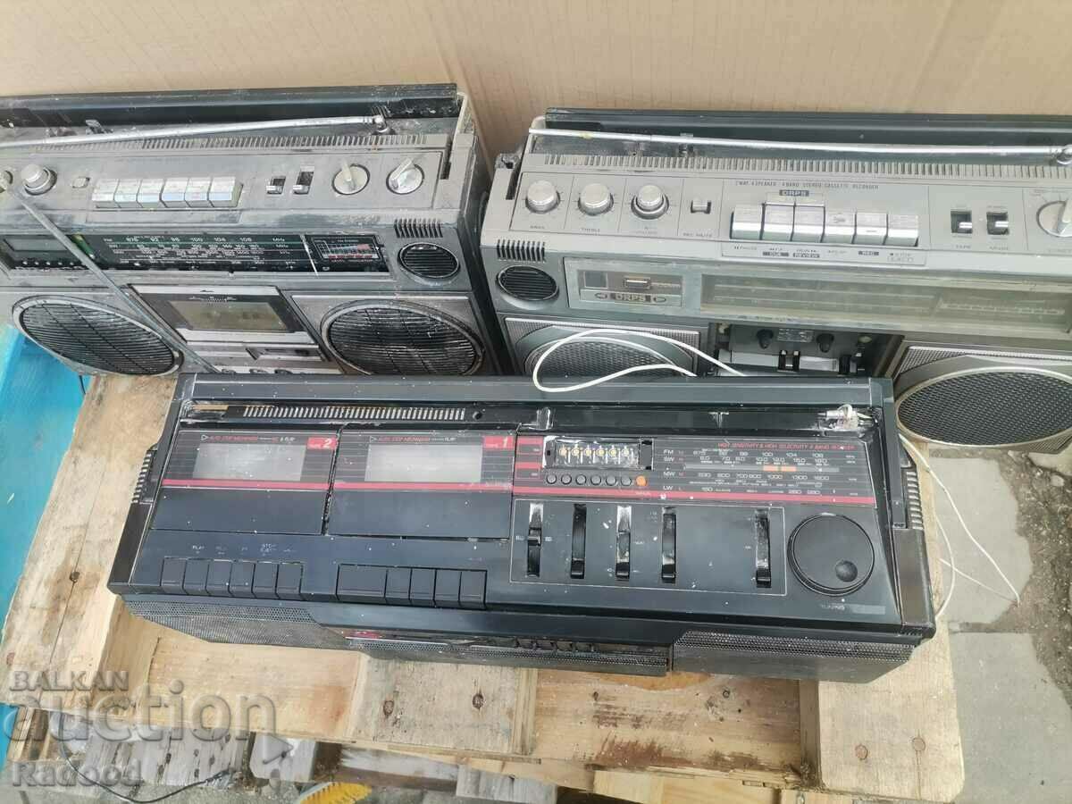 Delivery of HITACHI 3 pieces Delivery of HITACHI 3 pieces