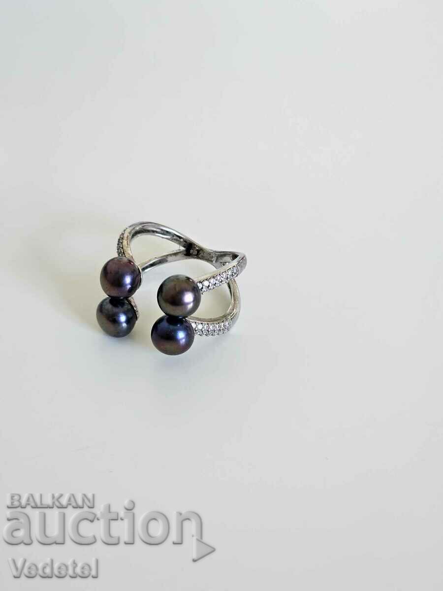 Silver ring, necklace and earrings set with black natural pearl