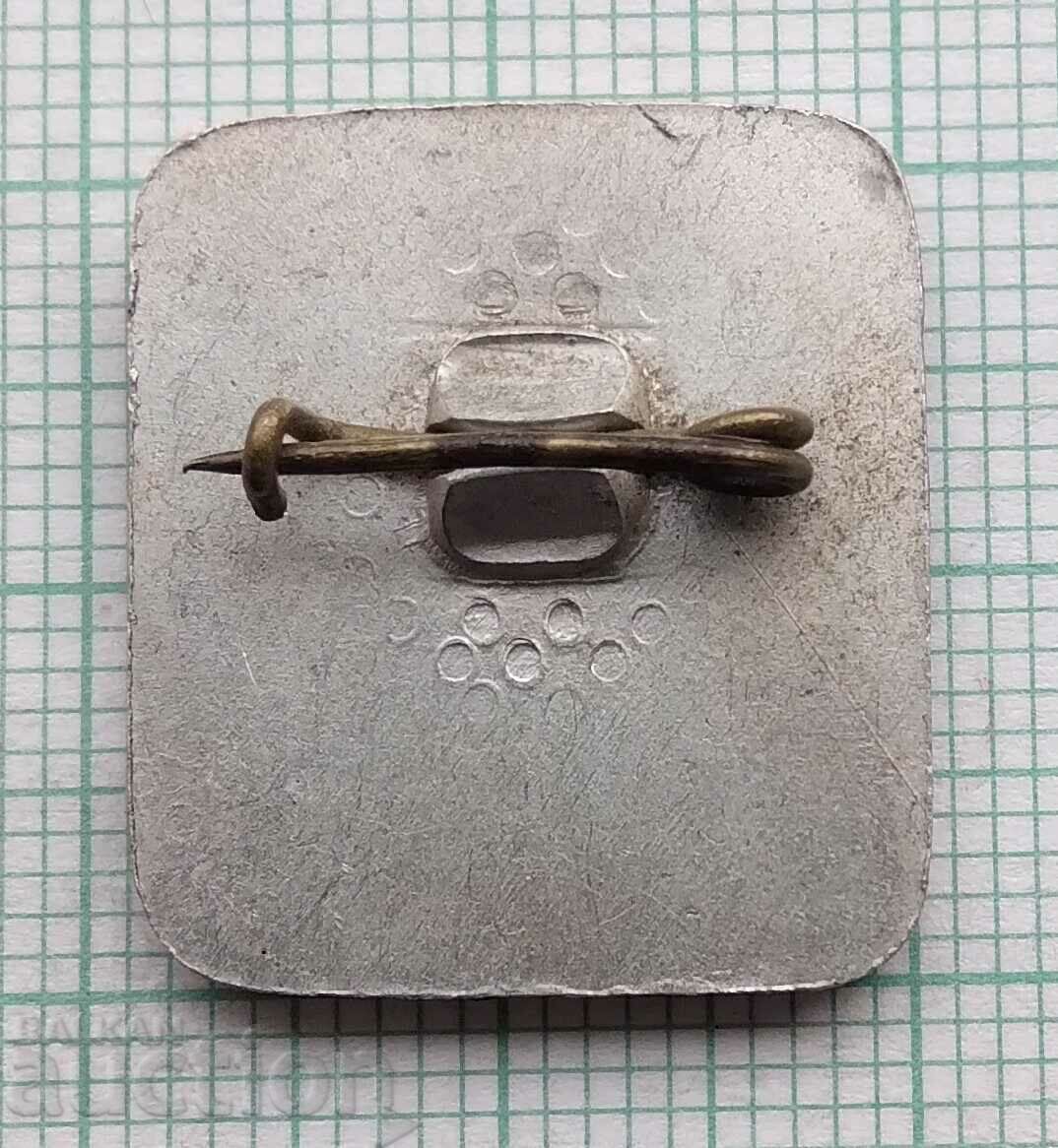 Auction  14760 Badge - Gyorche Petrov