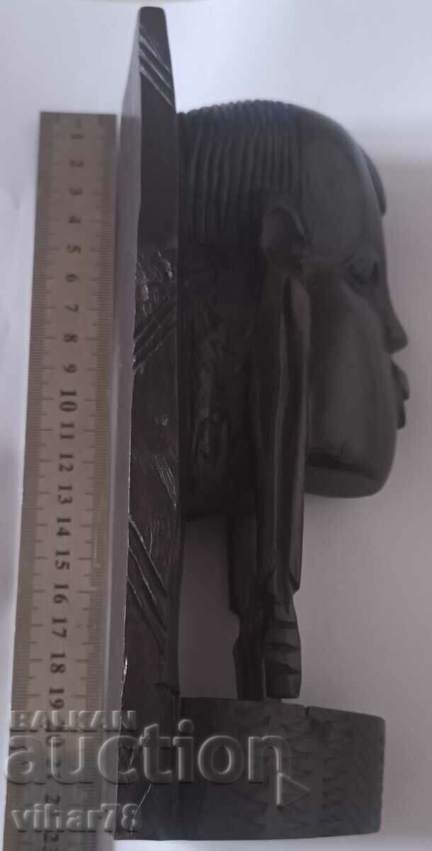 Ξύλινη φιγούρα με τιμή 49.99 BGN | € 25.56