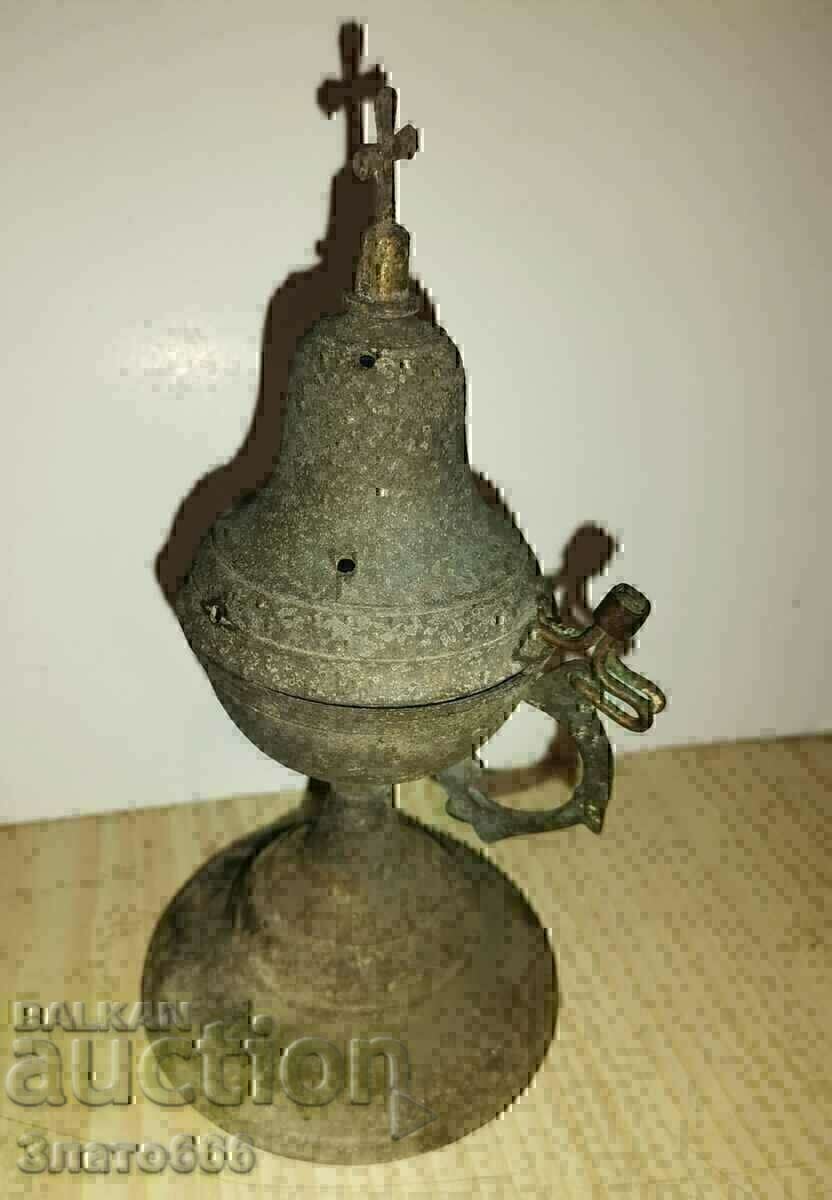 Delivery of Old brass lamp Delivery of Old brass lamp