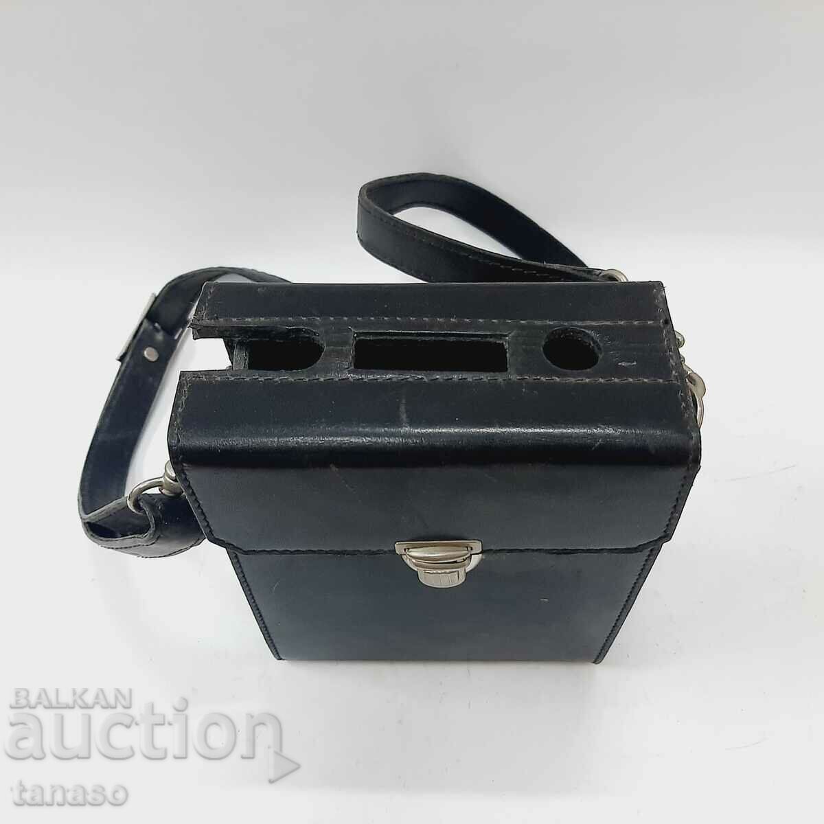 Old Men's Leather Bag(10.4) with price 5.00 BGN | € 2.56 Old Men's Leather Bag(10.4) with price 5.00 BGN | € 2.56
