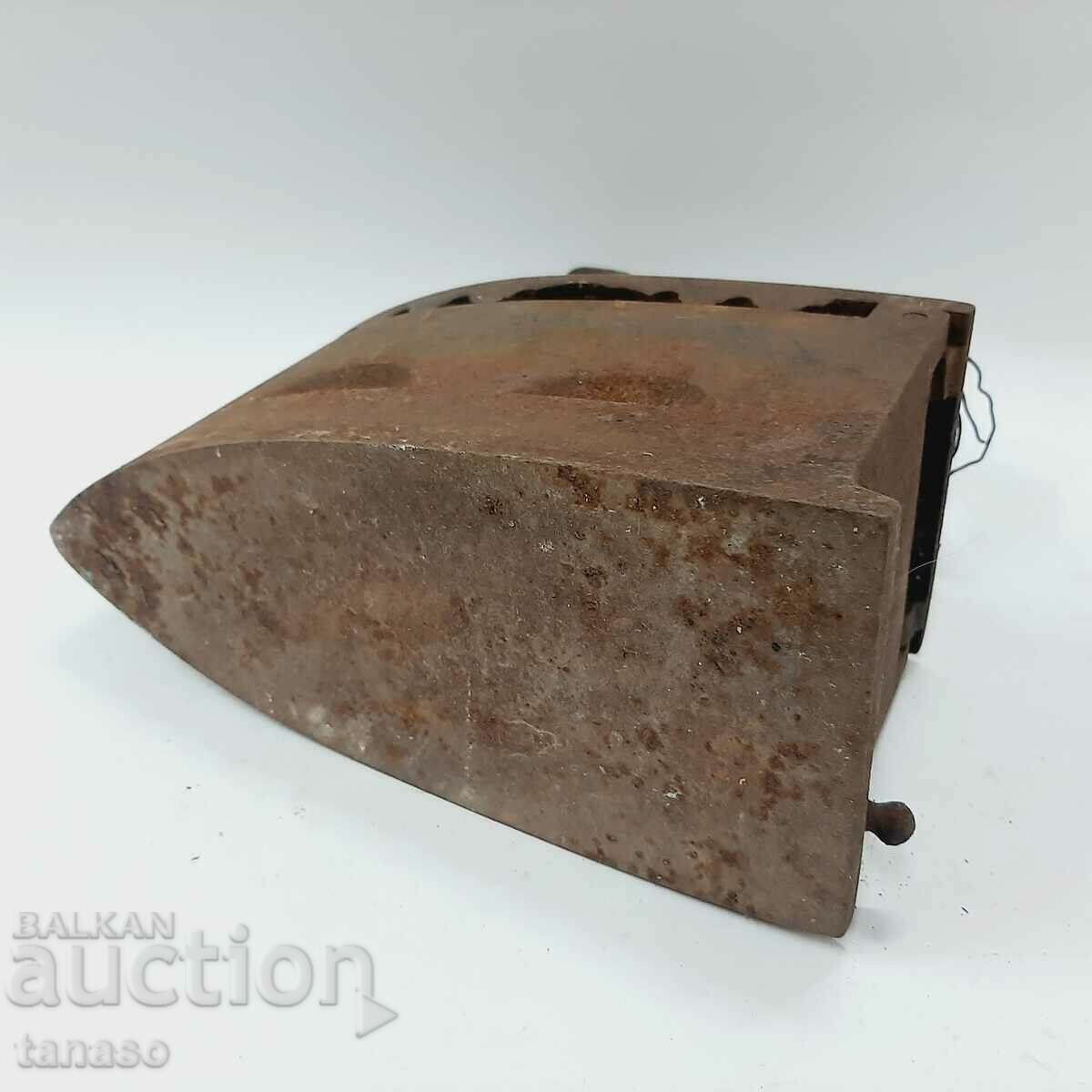 Old iron on fire(8.5) - 5 Old iron on fire(8.5) - 5