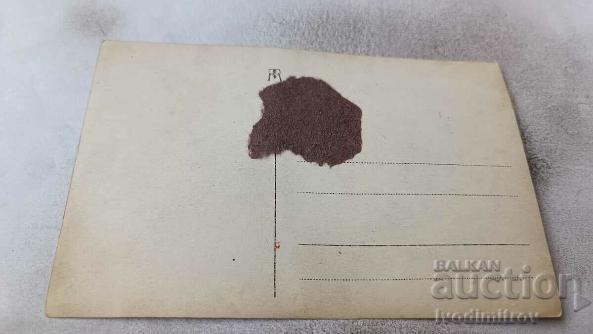 Photo Three young girls on a cliff by the sea with price 2.65 BGN | € 1.35 Photo Three young girls on a cliff by the sea with price 2.65 BGN | € 1.35