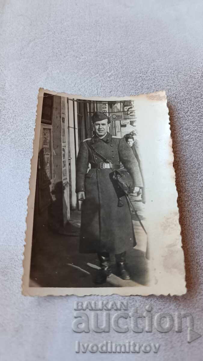 Photo Sofia Officer on the sidewalk 1941