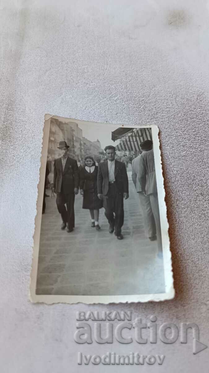 Photo Sofia Two men and a girl by Maria Luisa 1942