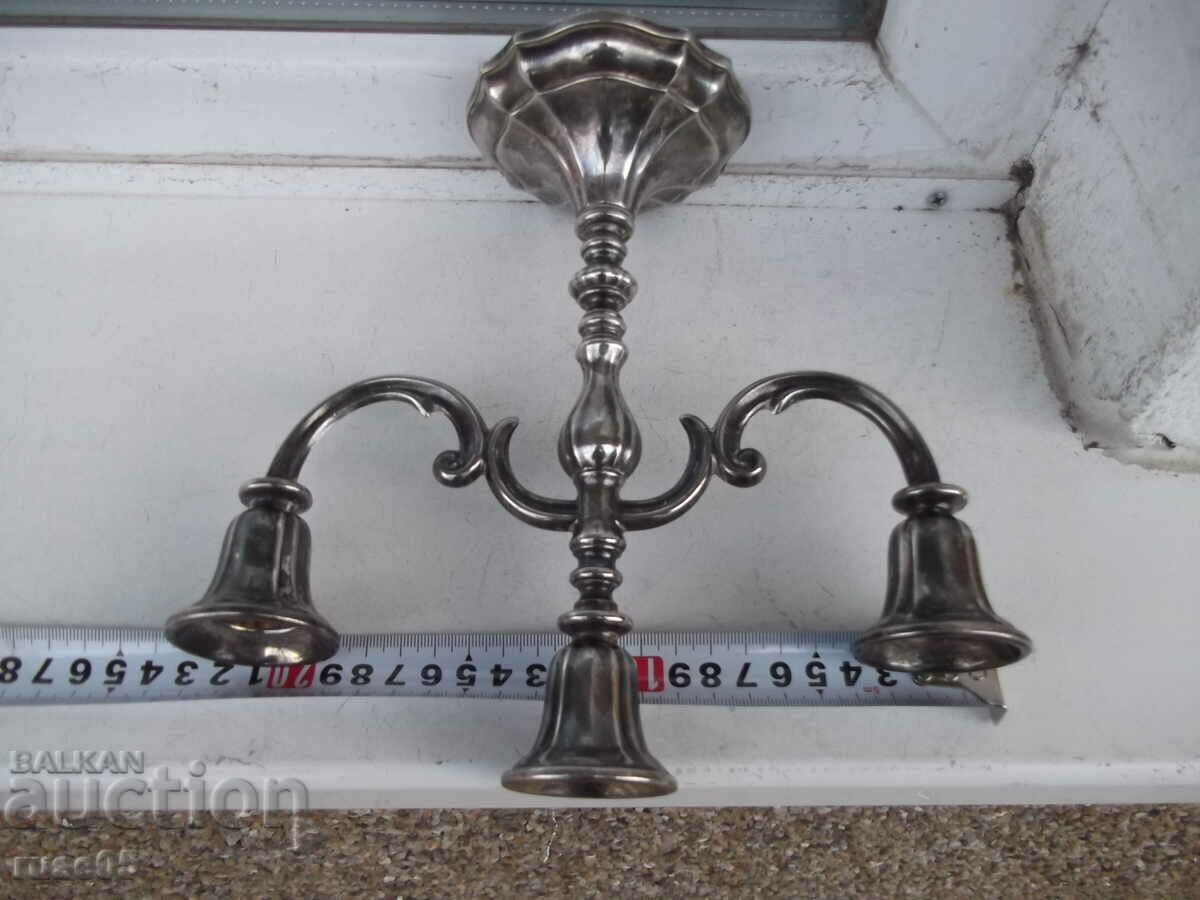 Sfeșnic pentru trei lumânări placat cu argint cu preț 60.00 BGN | € 30.68