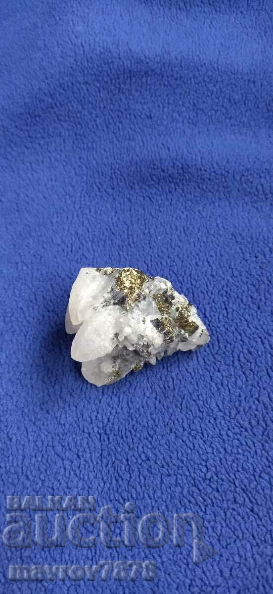 Quartz Pyrite