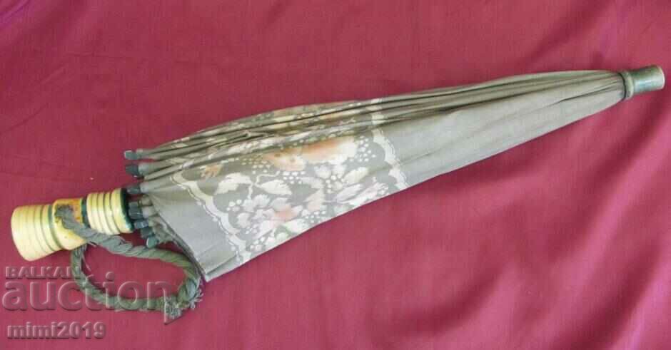 Auction 30's Vintich Women's Umbrella Italy Auction 30's Vintich Women's Umbrella Italy