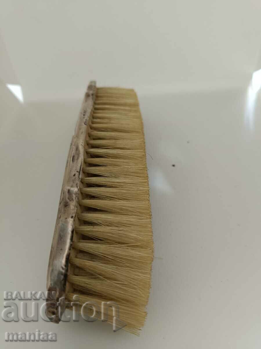 Old marked silver English brush 1919 with price 130.00 BGN | € 66.47