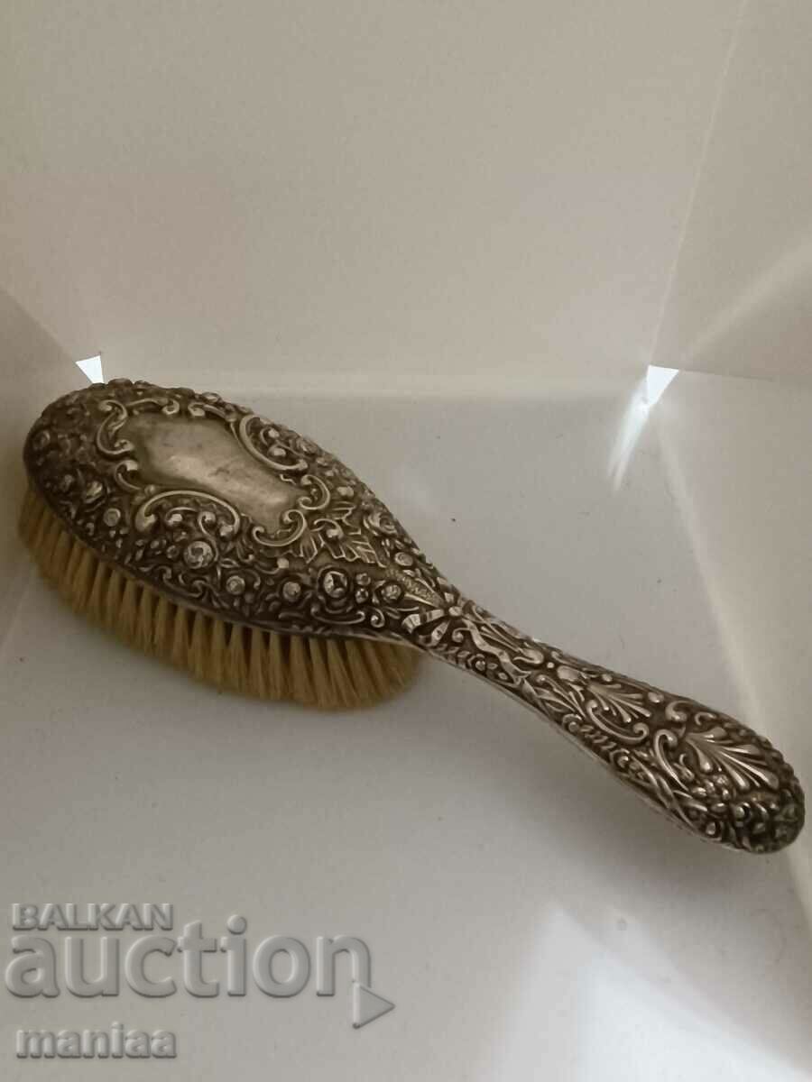 Old marked silver English hairbrush 1900 - 7 Old marked silver English hairbrush 1900 - 7