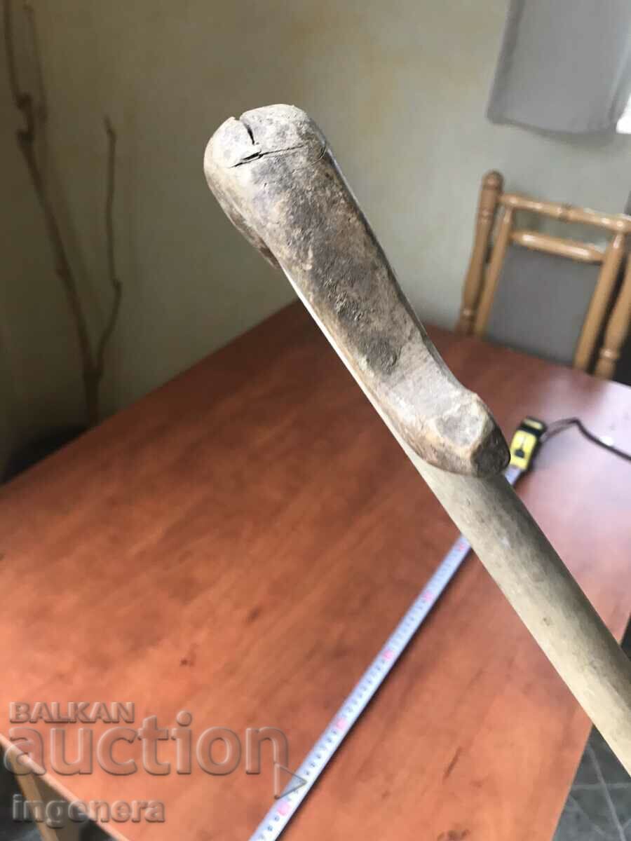 Auction GEGA SHEPHERD'S HIDE WOOD. 120 CM FOR CARDERS Auction GEGA SHEPHERD'S HIDE WOOD. 120 CM FOR CARDERS