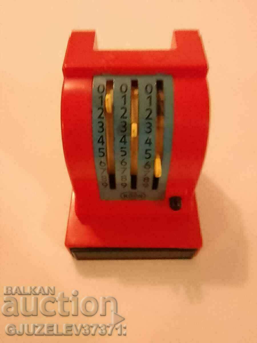 Играчка касов апарат -1960г натискасе черния бутон и излиза - 6