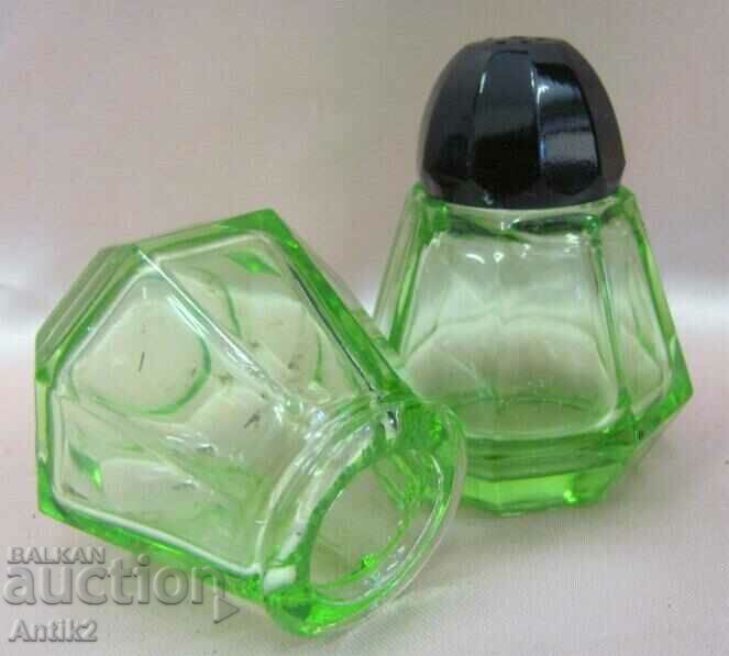 Vintich Oranium Glass Crystal Glass Salt Shakers 2 pcs. - 6 Vintich Oranium Glass Crystal Glass Salt Shakers 2 pcs. - 6