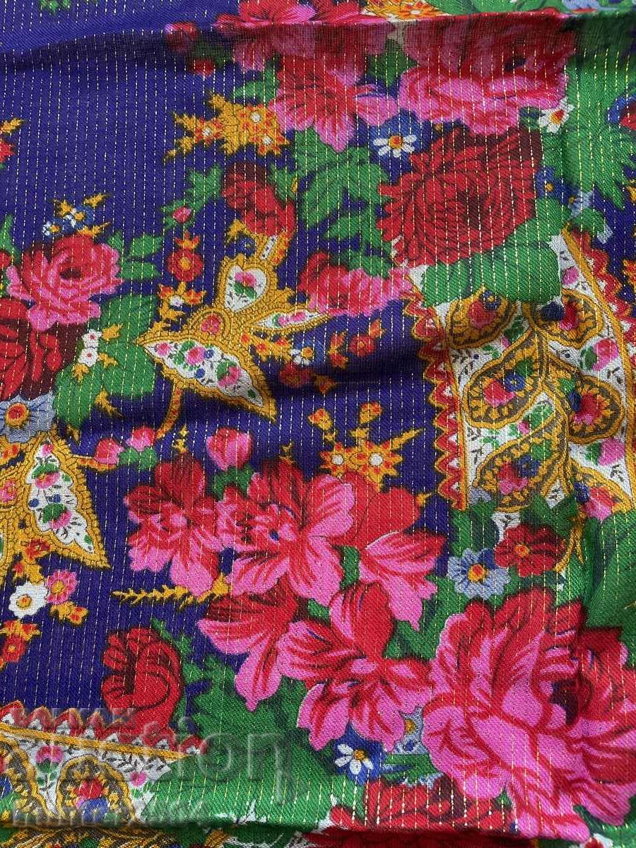 Scarf, kerchief-125/125 cm, cashmere, USSR with price 54.95 BGN | € 28.10 Scarf, kerchief-125/125 cm, cashmere, USSR with price 54.95 BGN | € 28.10