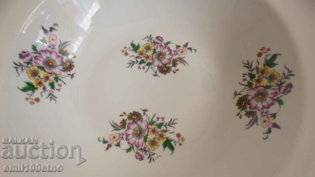 Bowl fruit bowl salad bowl old Bulgarian porcelain Kitka NP with price 10.00 BGN | € 5.11 Bowl fruit bowl salad bowl old Bulgarian porcelain Kitka NP with price 10.00 BGN | € 5.11