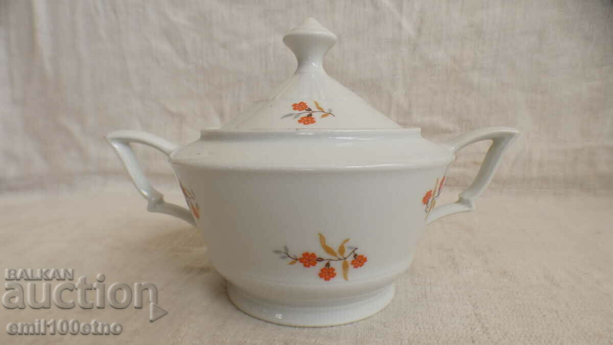 Красива захарница стар немски порцелан KAHLA с цена 10.00 лв. | € 5.11 Красива захарница стар немски порцелан KAHLA с цена 10.00 лв. | € 5.11