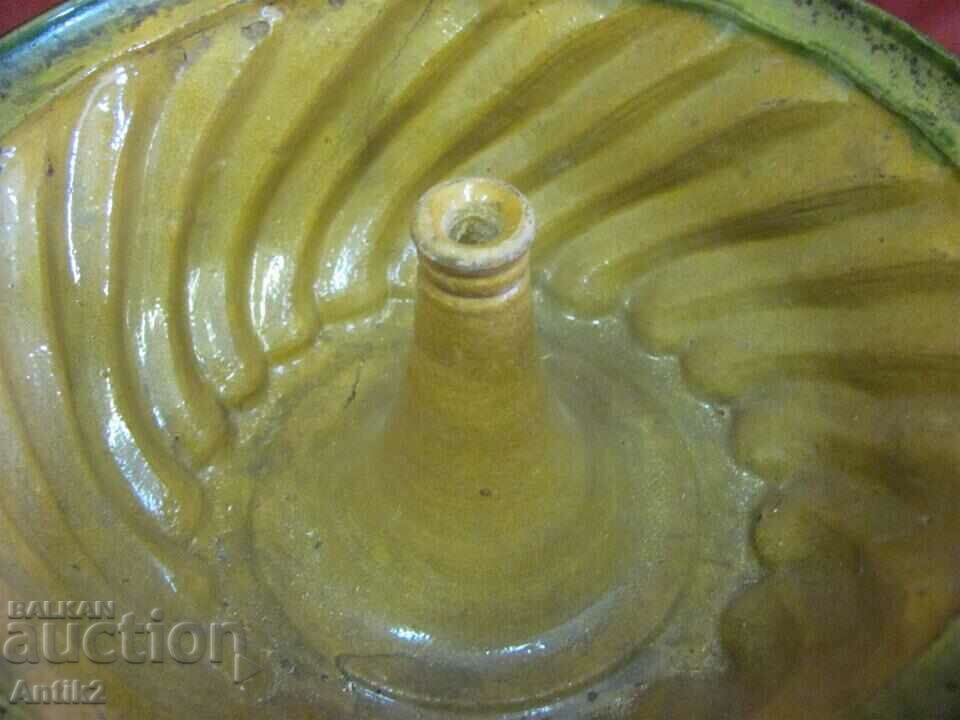 19th century Ceramic Cupcake Pan - 6 19th century Ceramic Cupcake Pan - 6