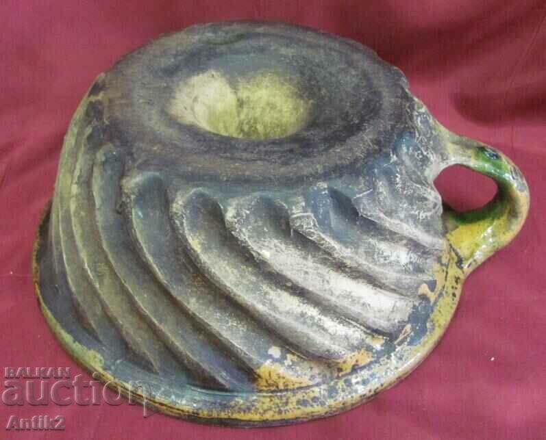 19th century Ceramic Cupcake Pan - 7 19th century Ceramic Cupcake Pan - 7