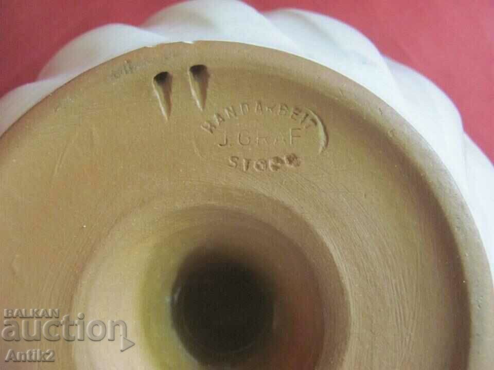 Antique Author Pottery Porcelain Cupcake Pan Germany with price 125.00 BGN | € 63.91 Antique Author Pottery Porcelain Cupcake Pan Germany with price 125.00 BGN | € 63.91