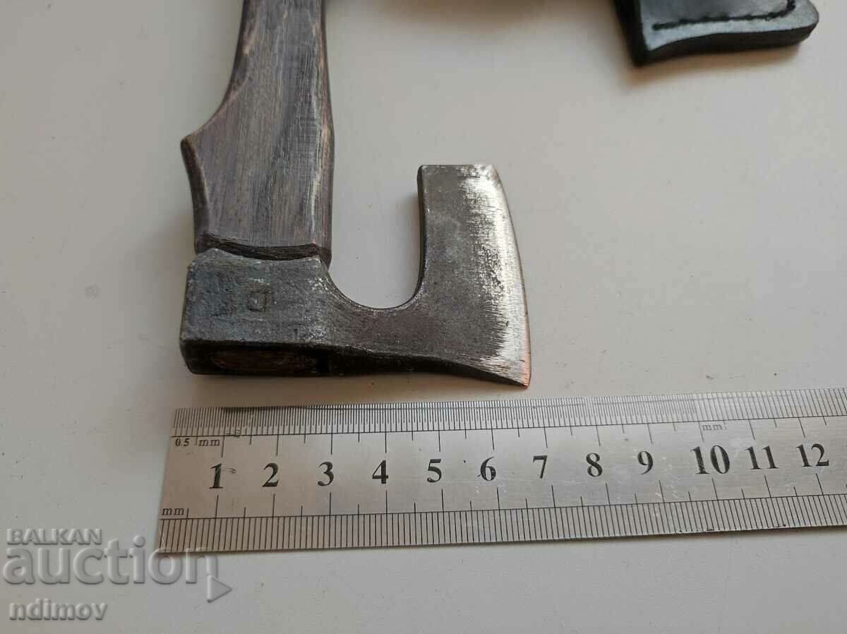 Auction Neck Hatchet Ax Knife Auction Neck Hatchet Ax Knife