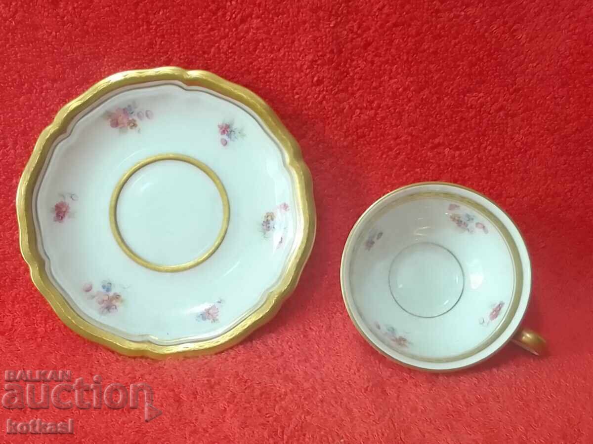 Delivery of Old porcelain set cup plate gilding Marie Luise collection Delivery of Old porcelain set cup plate gilding Marie Luise collection