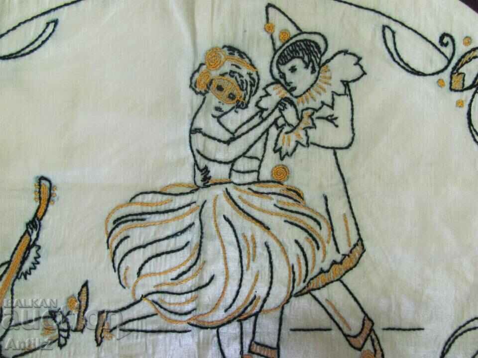 Husa de perna antica brodata manual cu preț 60.00 BGN | € 30.68 Husa de perna antica brodata manual cu preț 60.00 BGN | € 30.68