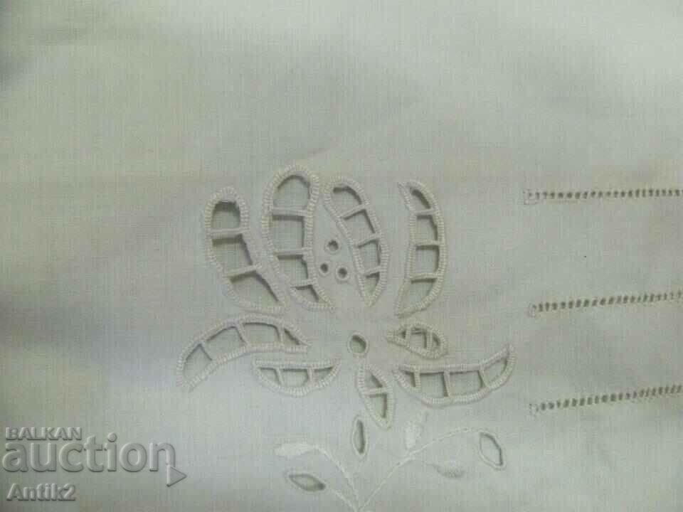 Livrarea Broderie decupată pentru lenjerie în stil victorian din secolul al XIX-lea