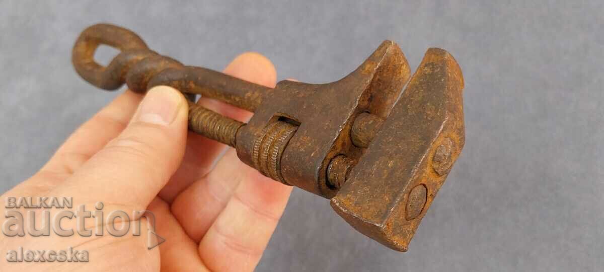 Delivery of Movable key