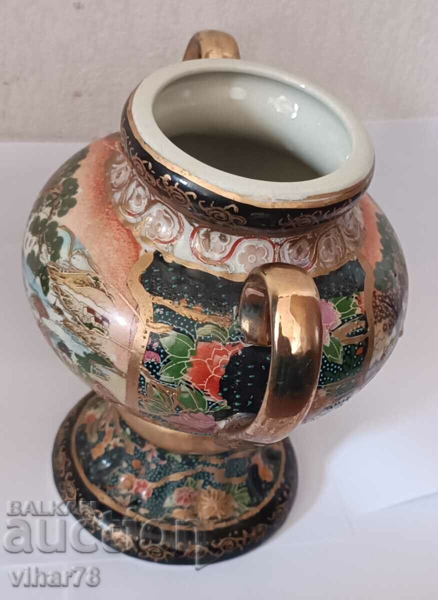 Auction Very beautiful Urn Auction Very beautiful Urn