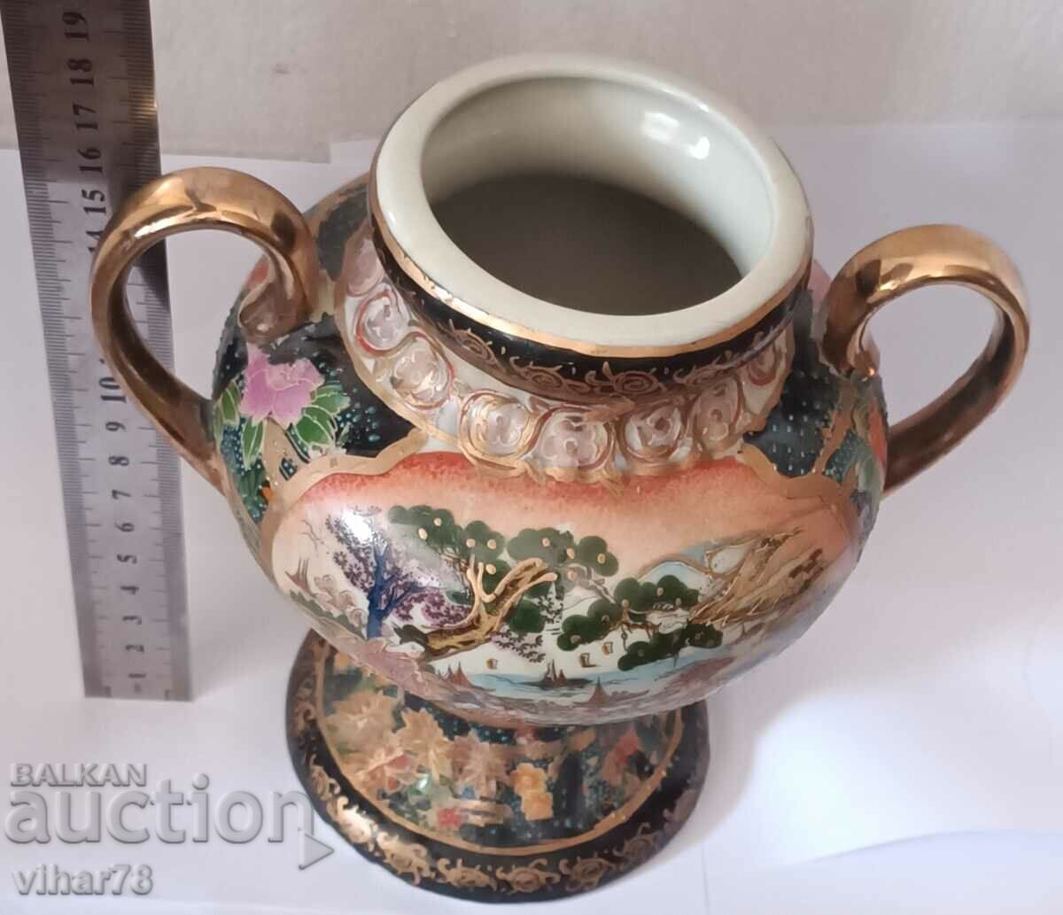 Delivery of Very beautiful Urn Delivery of Very beautiful Urn