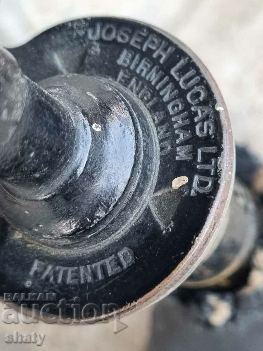 Old thrombus. Whistle for. Retro Car - 7 Old thrombus. Whistle for. Retro Car - 7